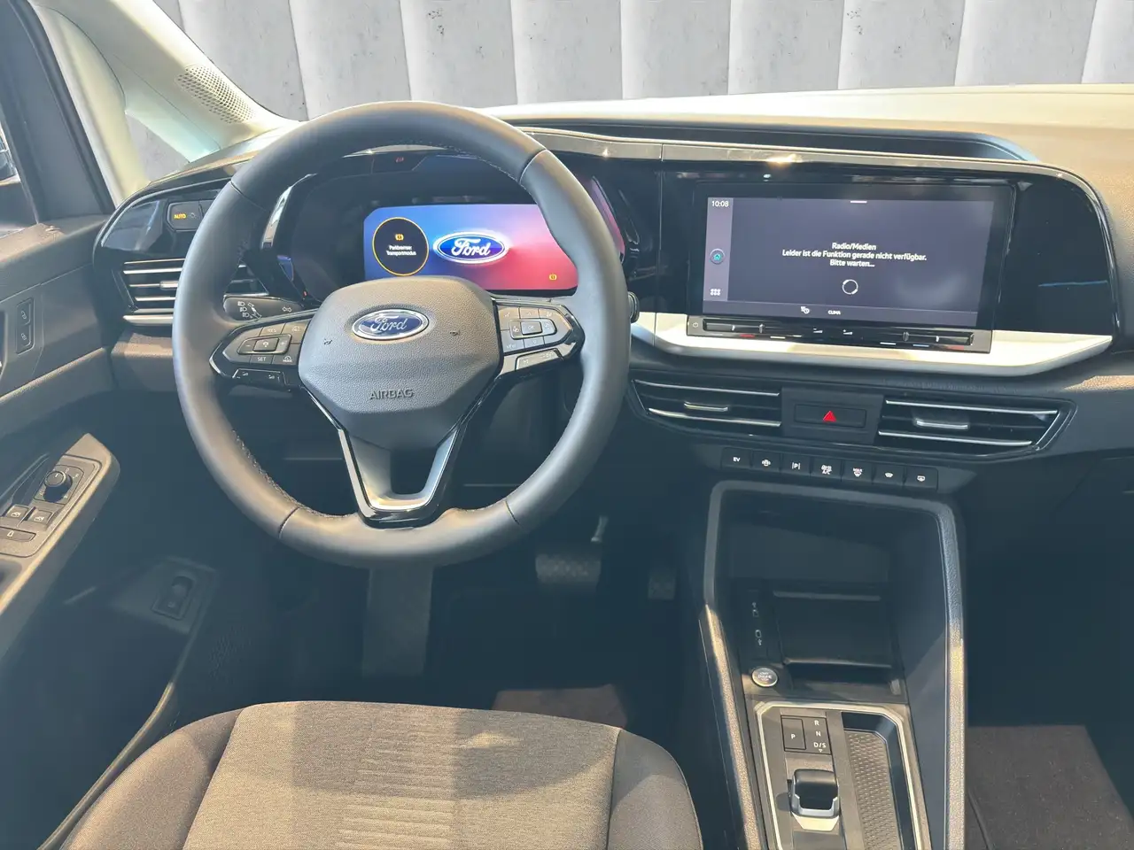Ford Grand 9