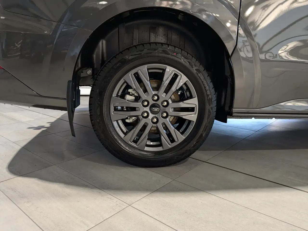 Ford Tourneo 7