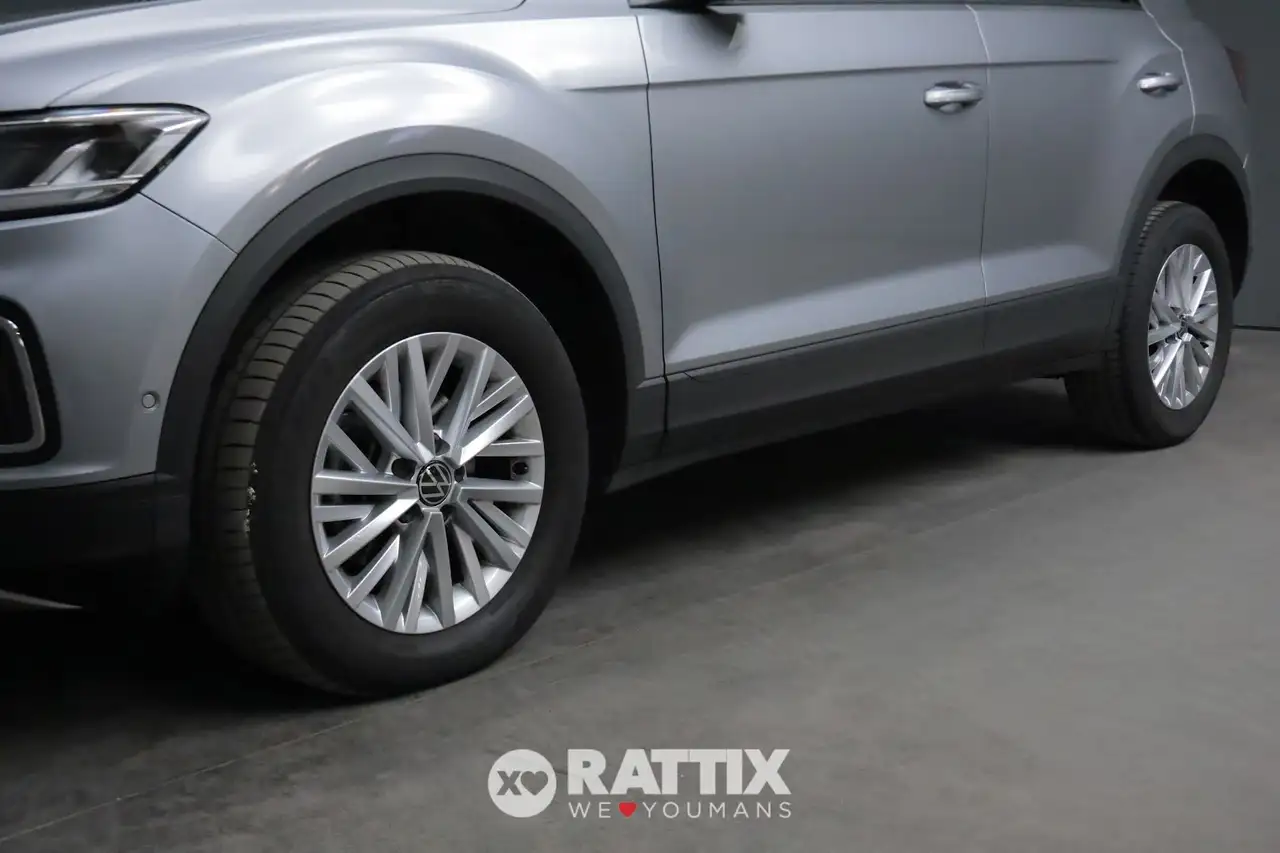 Volkswagen T-Roc 4
