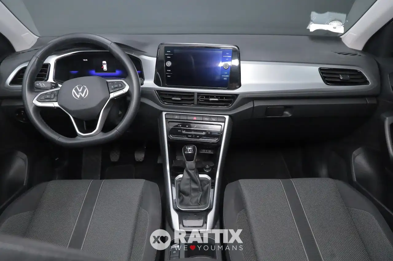 Volkswagen T-Roc 8