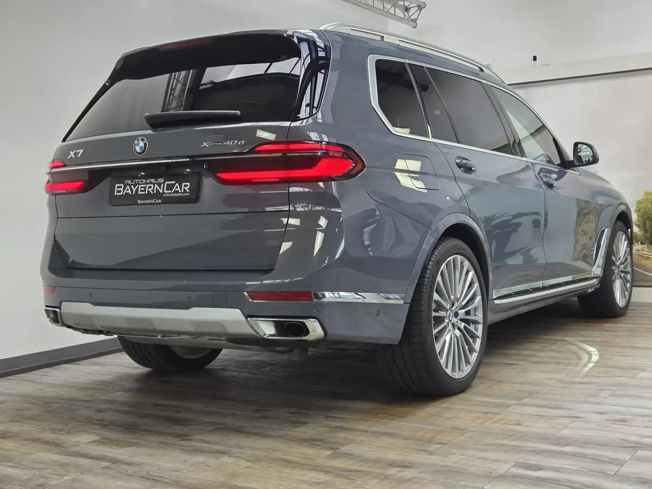 BMW X7 6