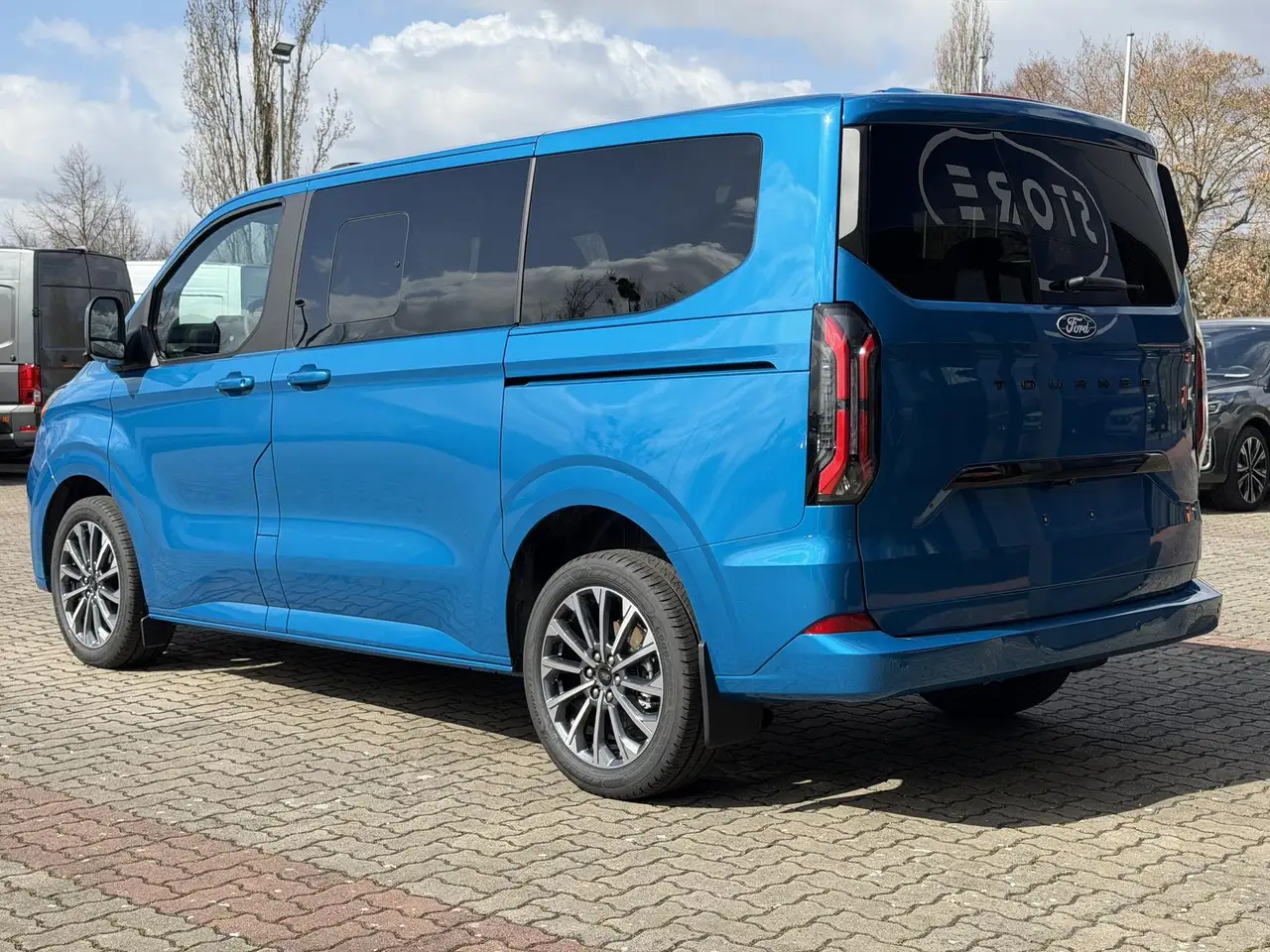 Ford Tourneo 7