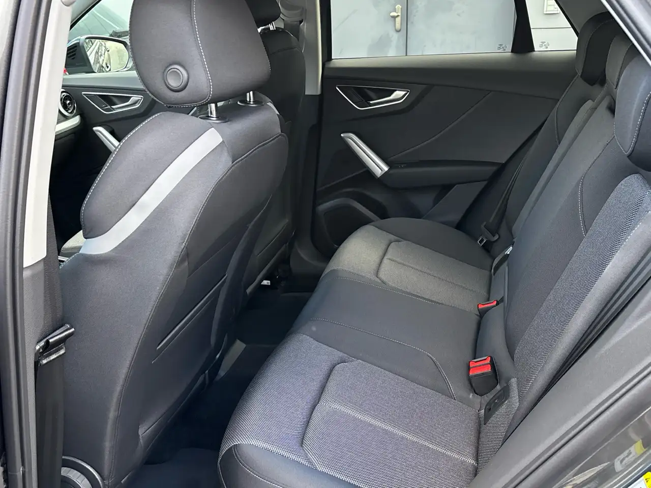 Audi Q2 11