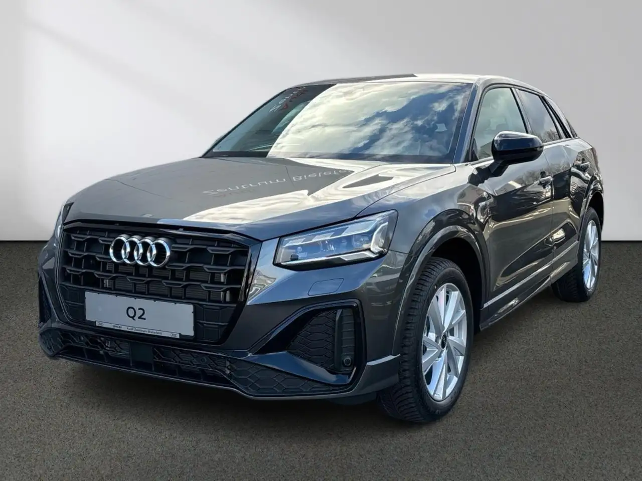 Audi Q2 15