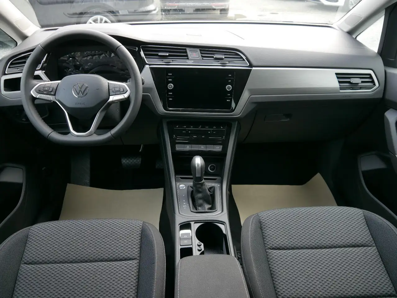 Volkswagen Touran 12