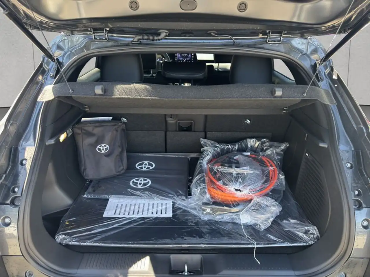 Toyota Urban 6