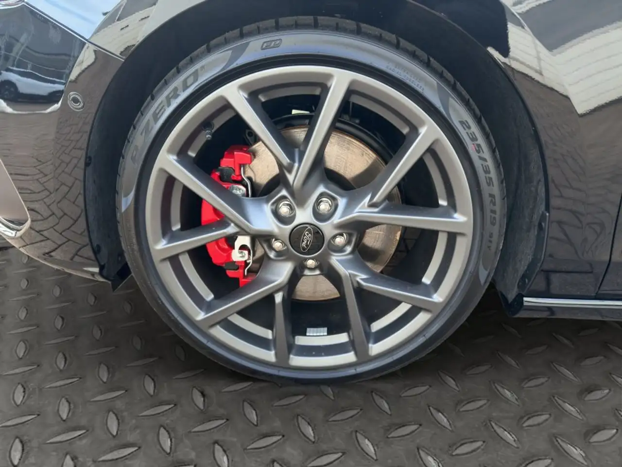 Ford Focus 16