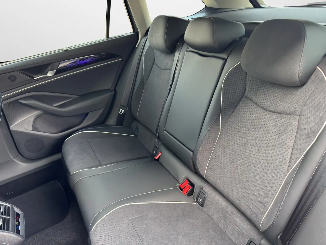 Volkswagen Passat 12