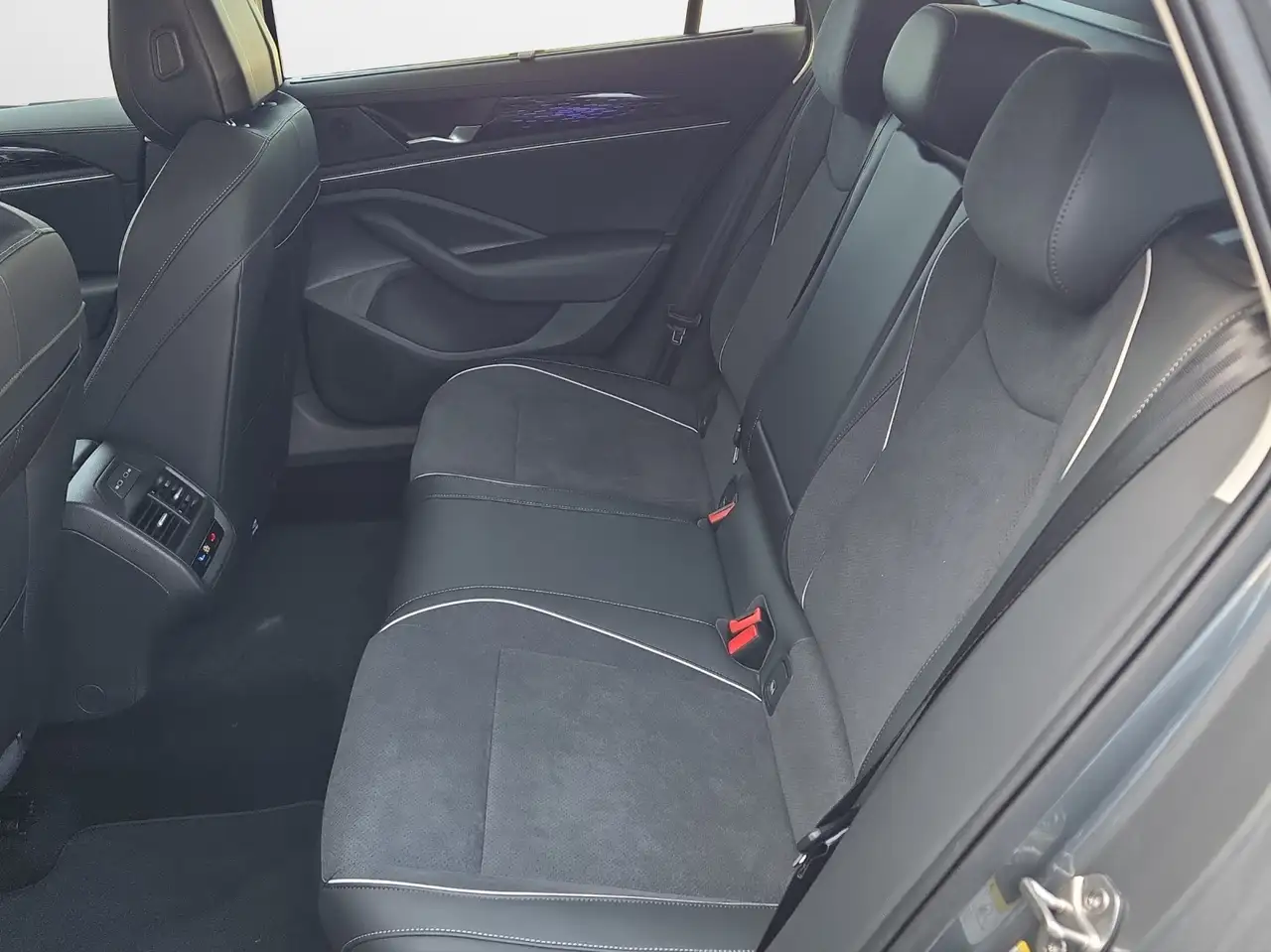 Volkswagen Passat 12