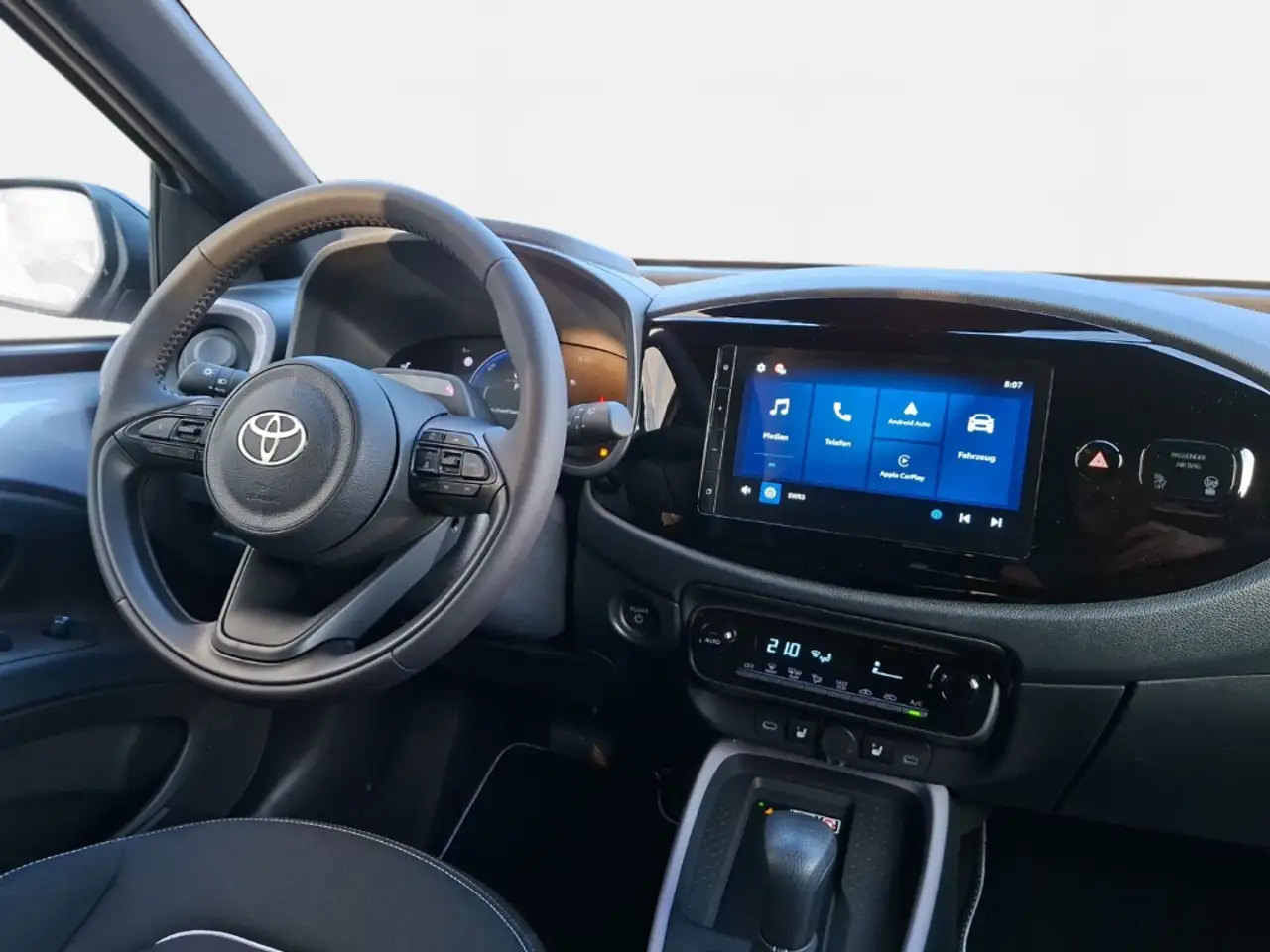 Toyota Aygo X 10