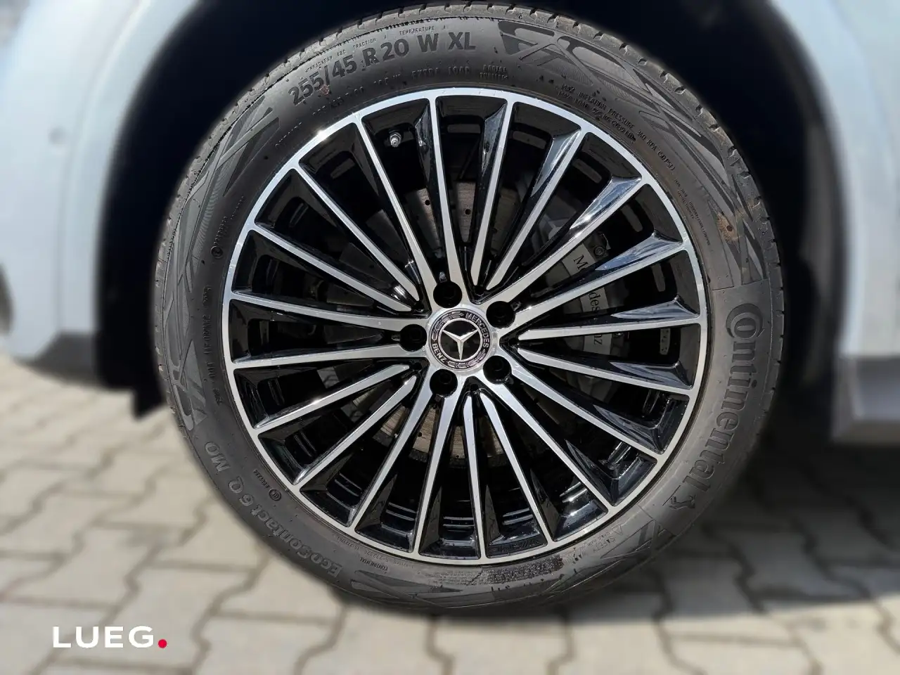 Mercedes-Benz GLC 220 8