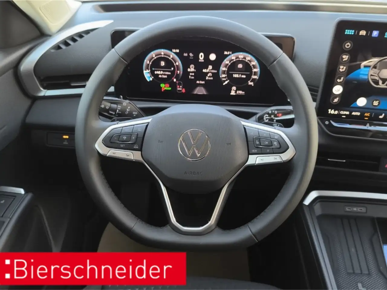 Volkswagen T-Roc 13