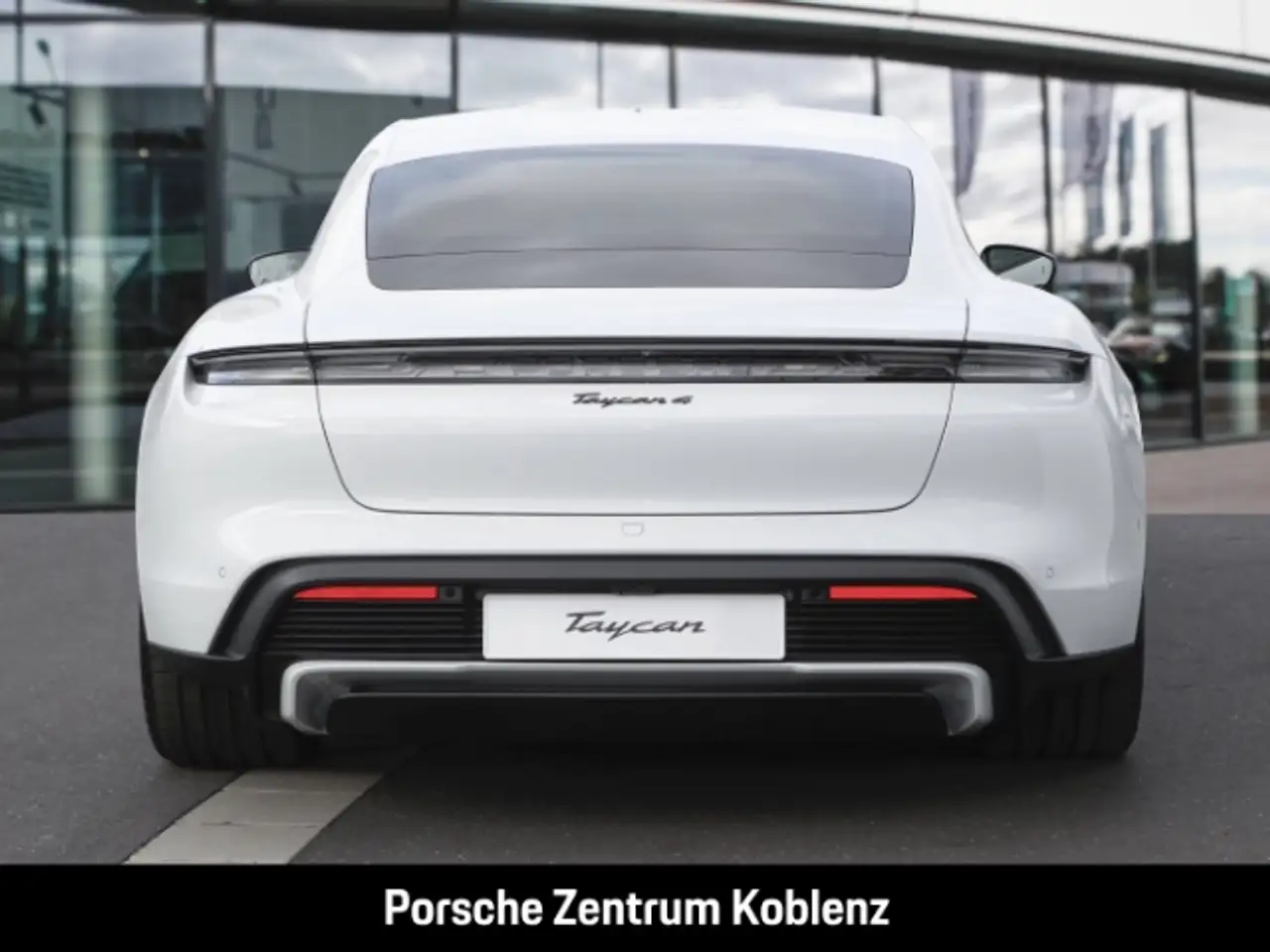Porsche Taycan 4 7