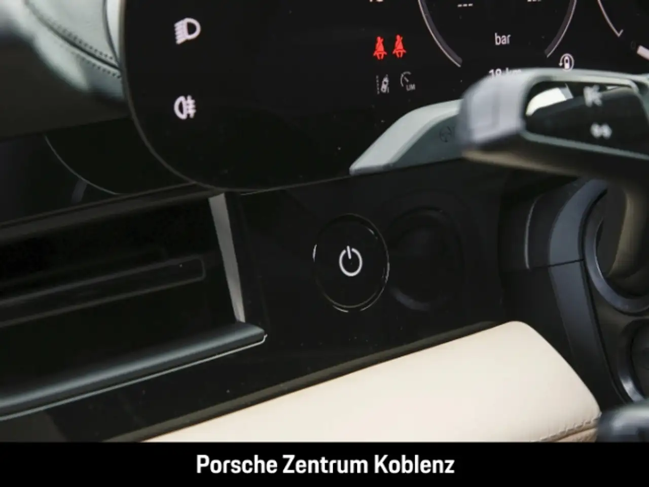 Porsche Taycan 4 14
