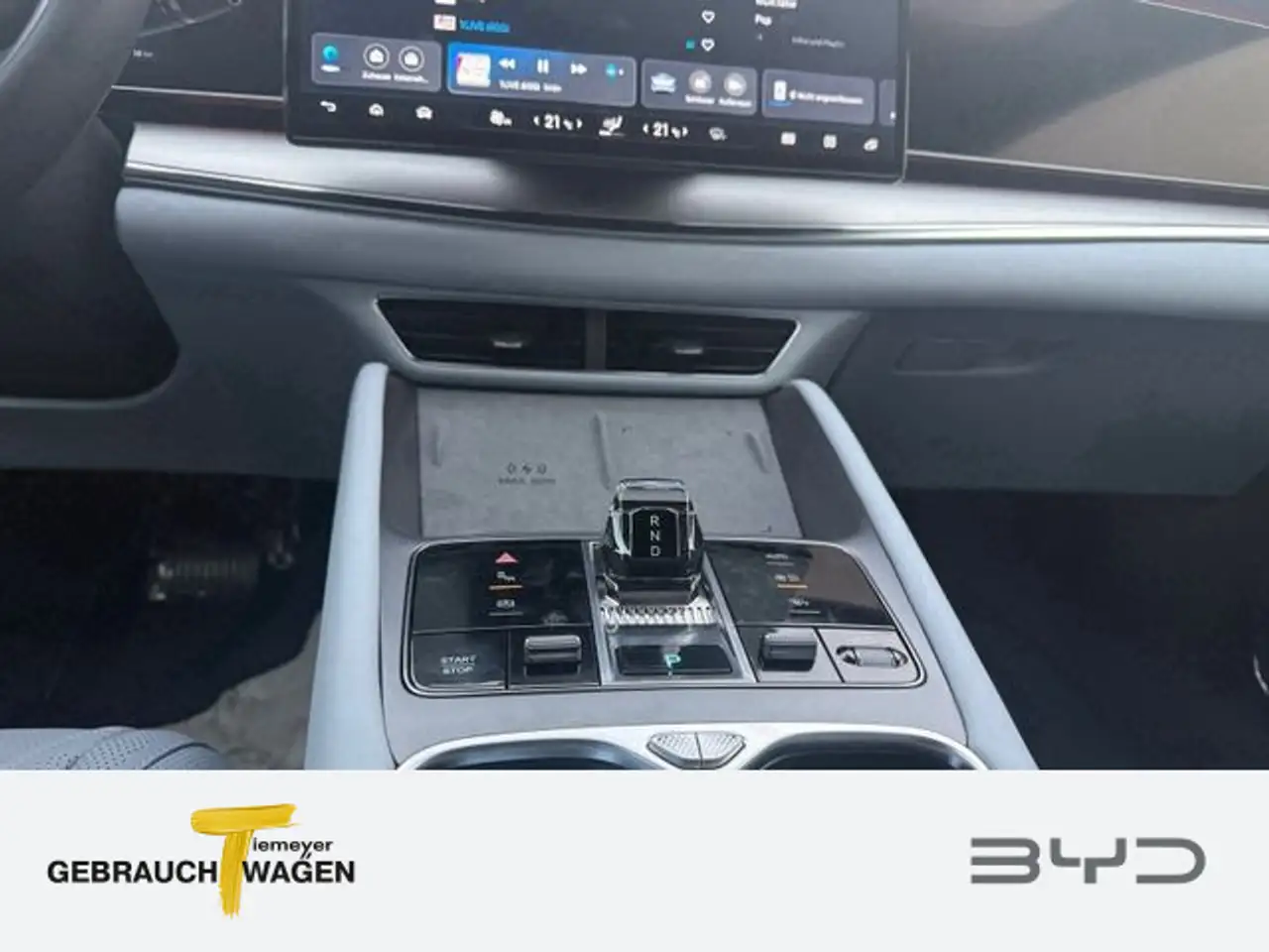 BYD Sealion 7 12