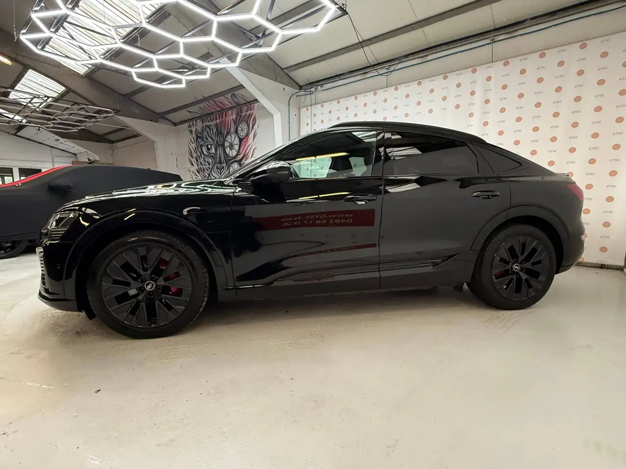 Audi Q8 3