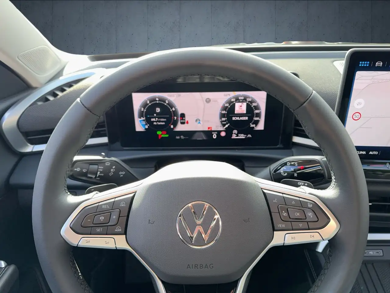 Volkswagen T-Roc 10