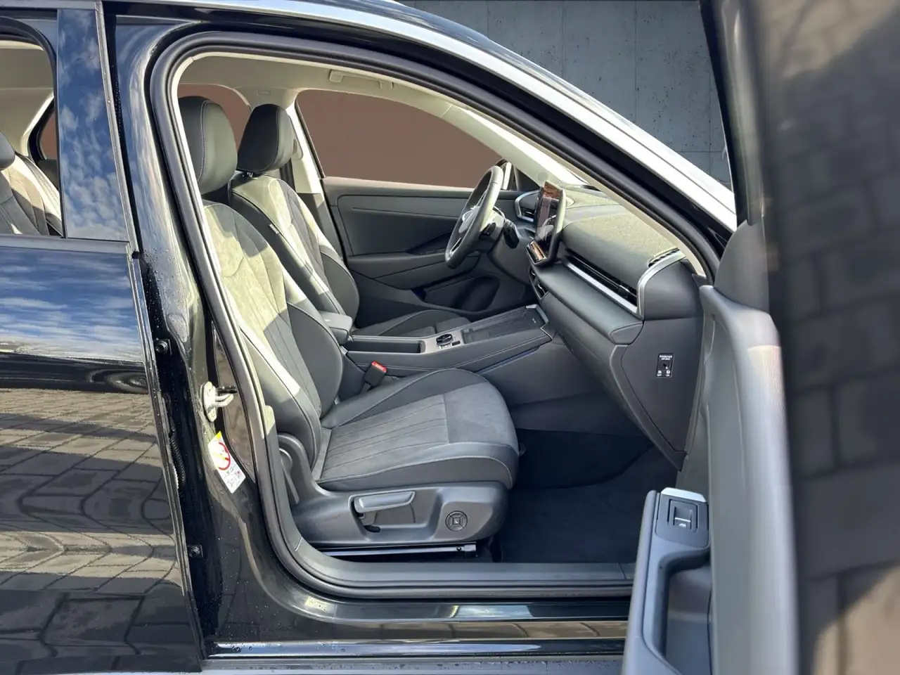 Volkswagen T-Roc 15