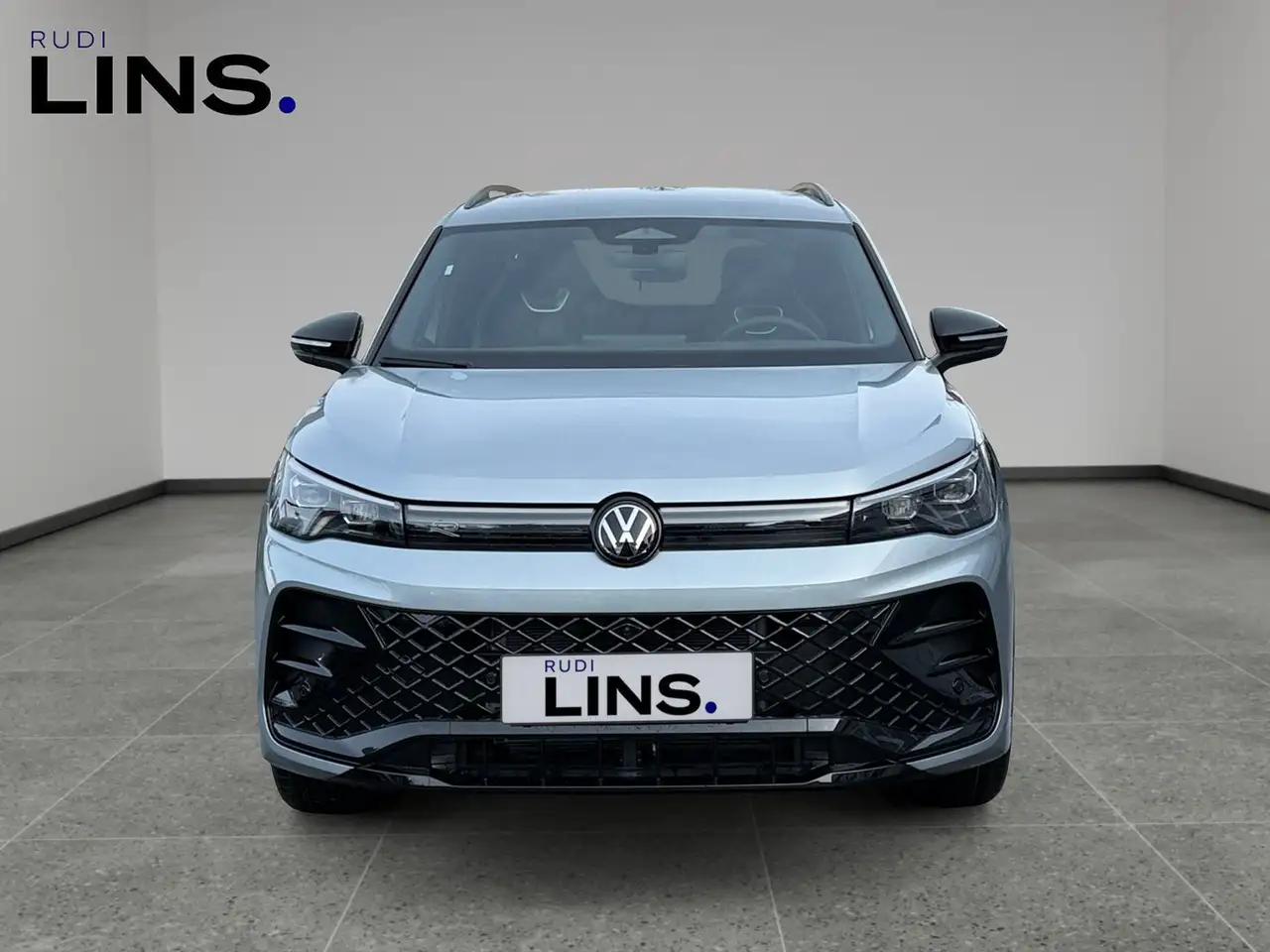 Volkswagen Tiguan 8