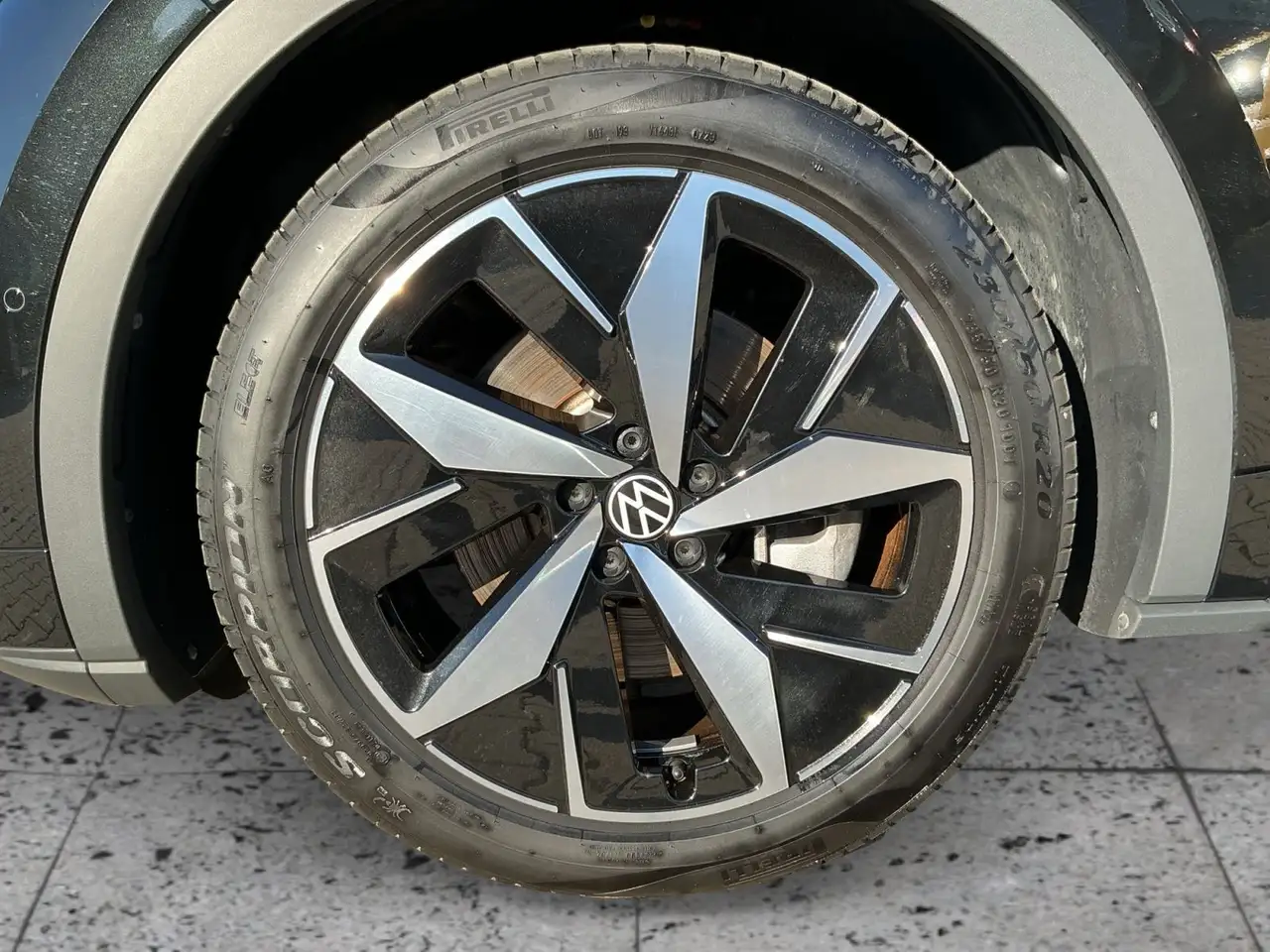 Volkswagen ID.5 8