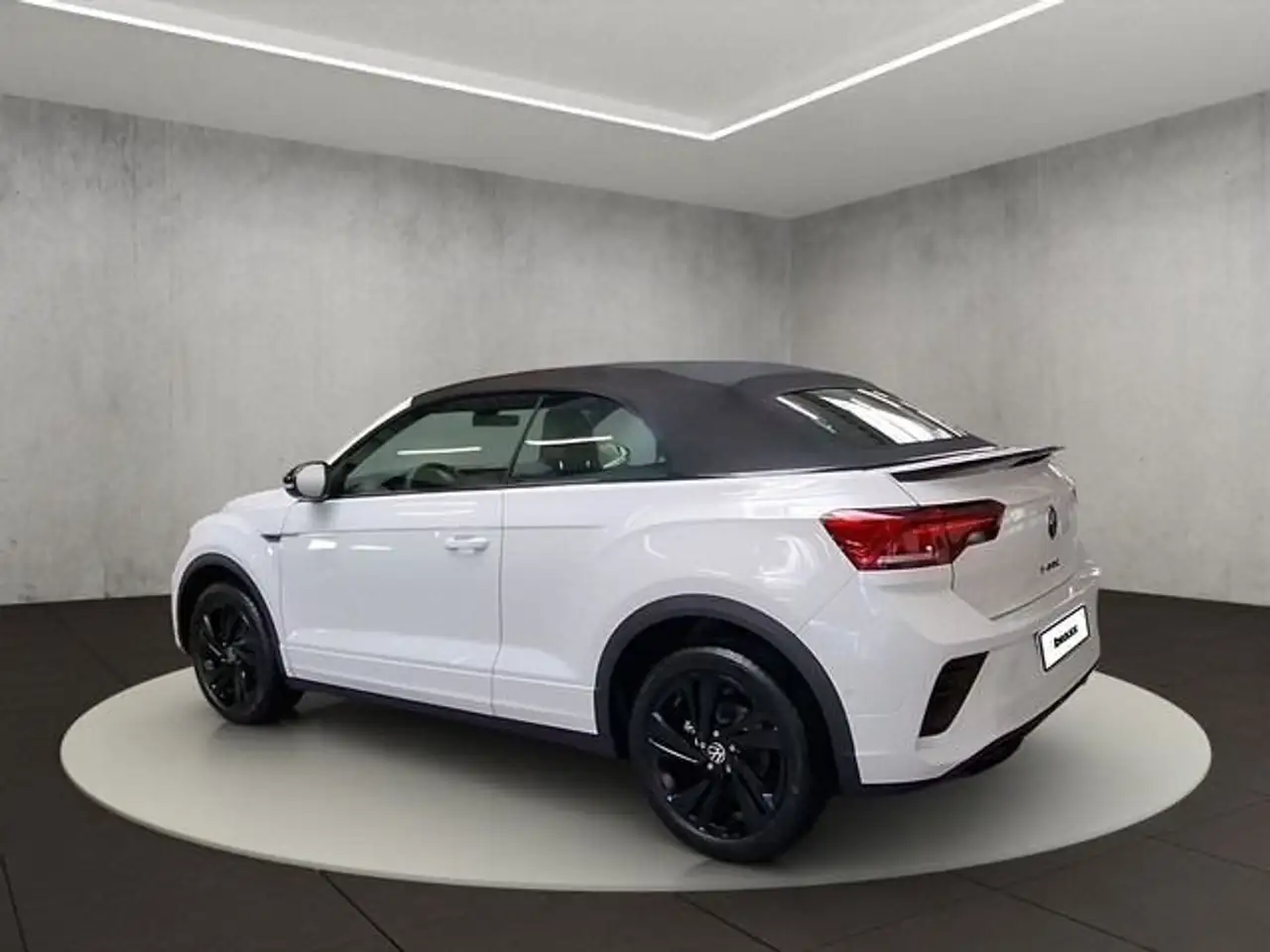 Volkswagen T-Roc 3