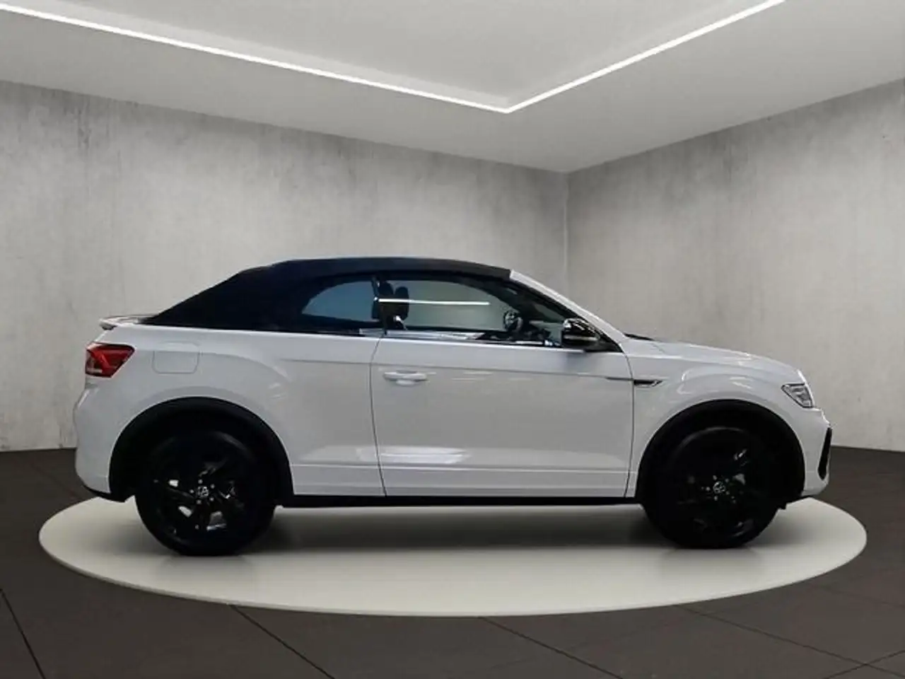 Volkswagen T-Roc 6