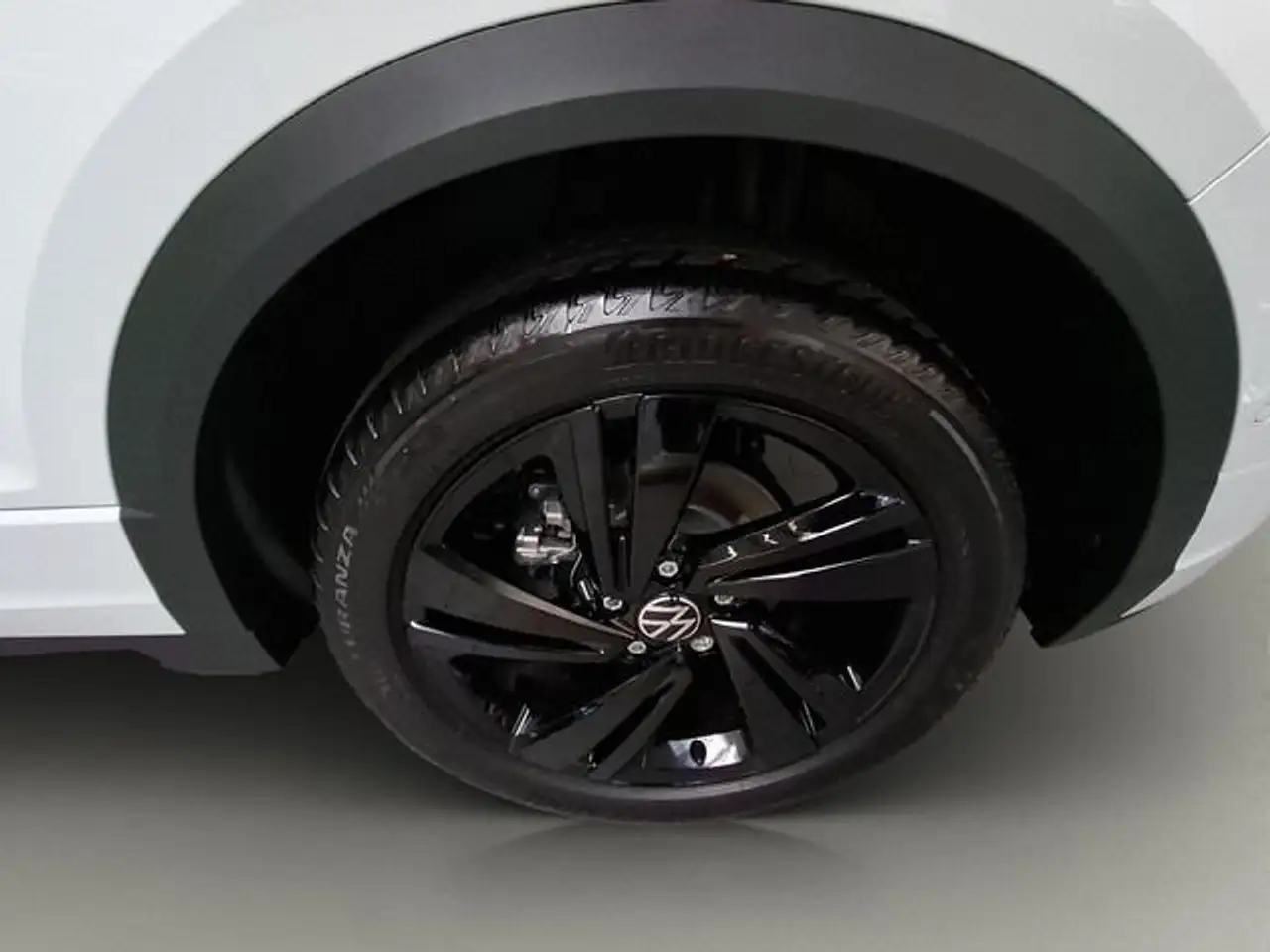 Volkswagen T-Roc 13