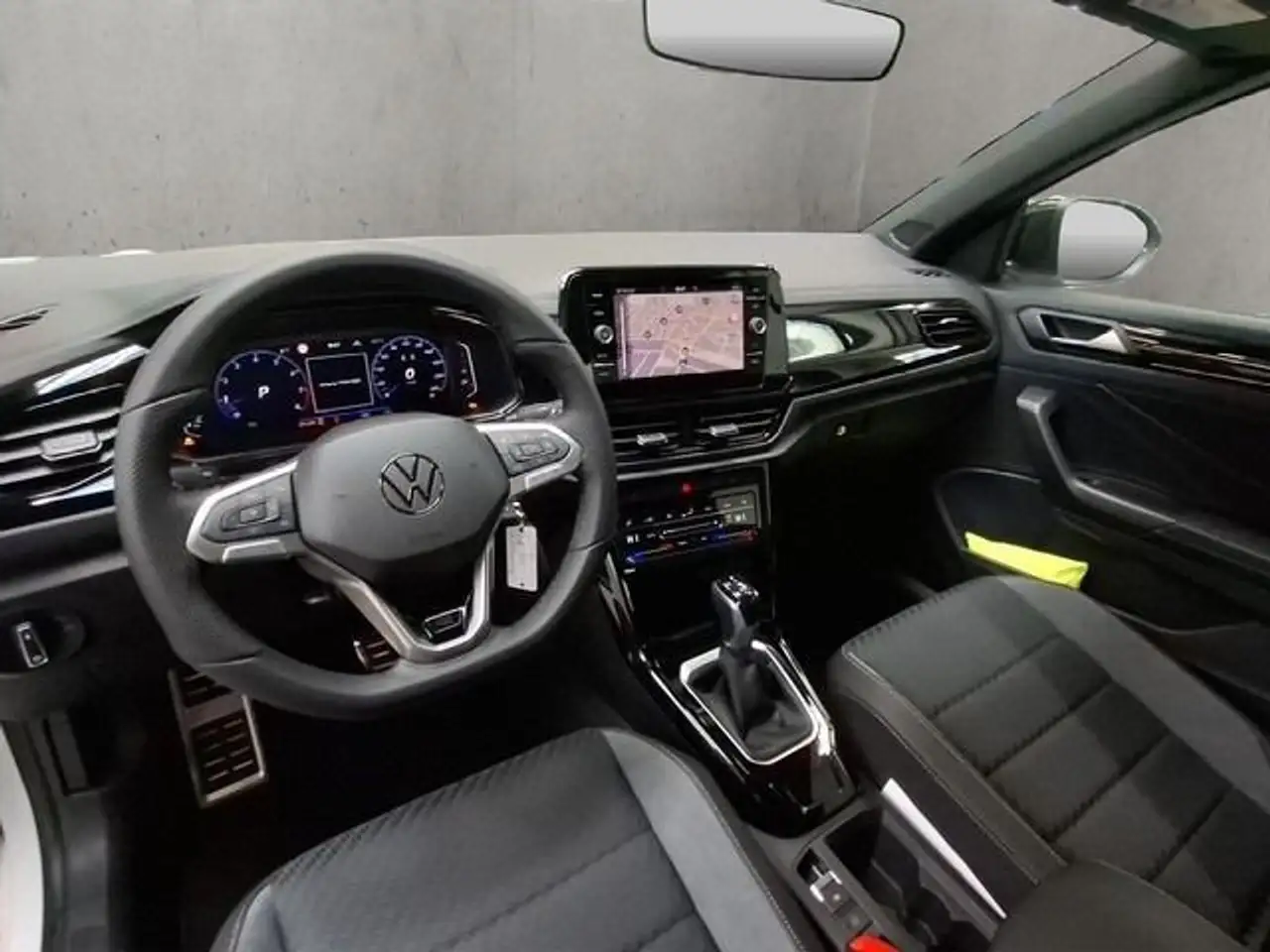 Volkswagen T-Roc 14