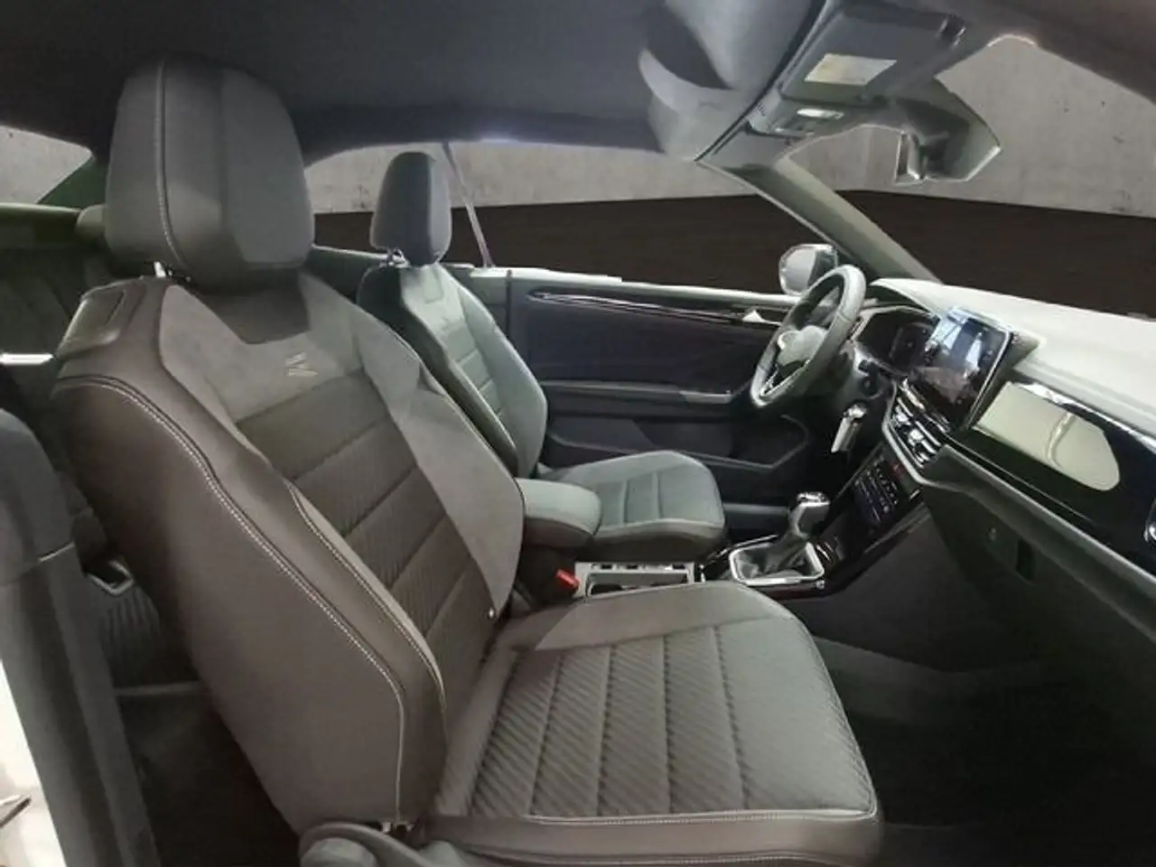 Volkswagen T-Roc 16