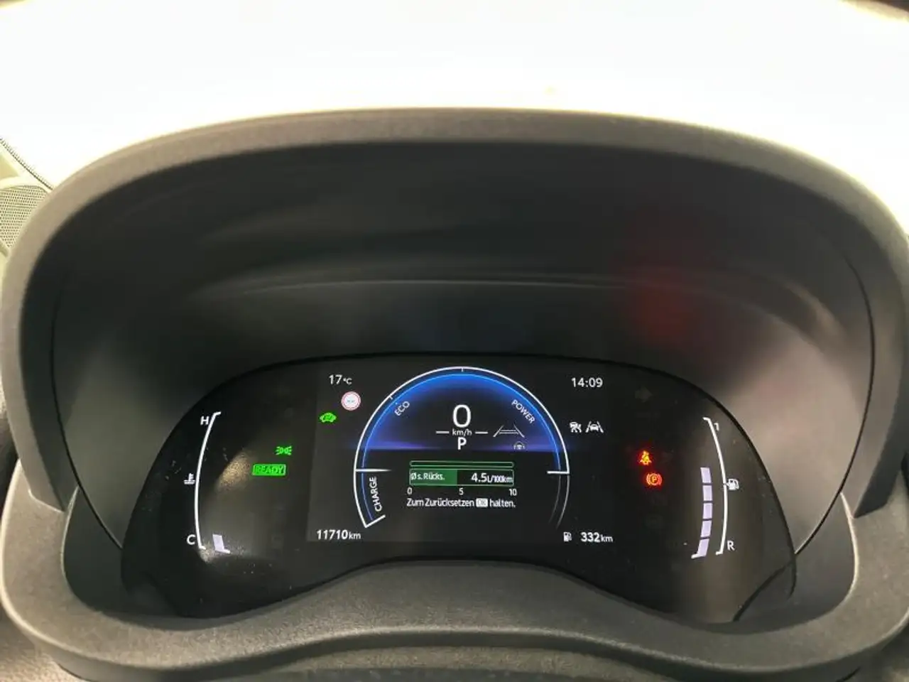 Toyota Yaris 12