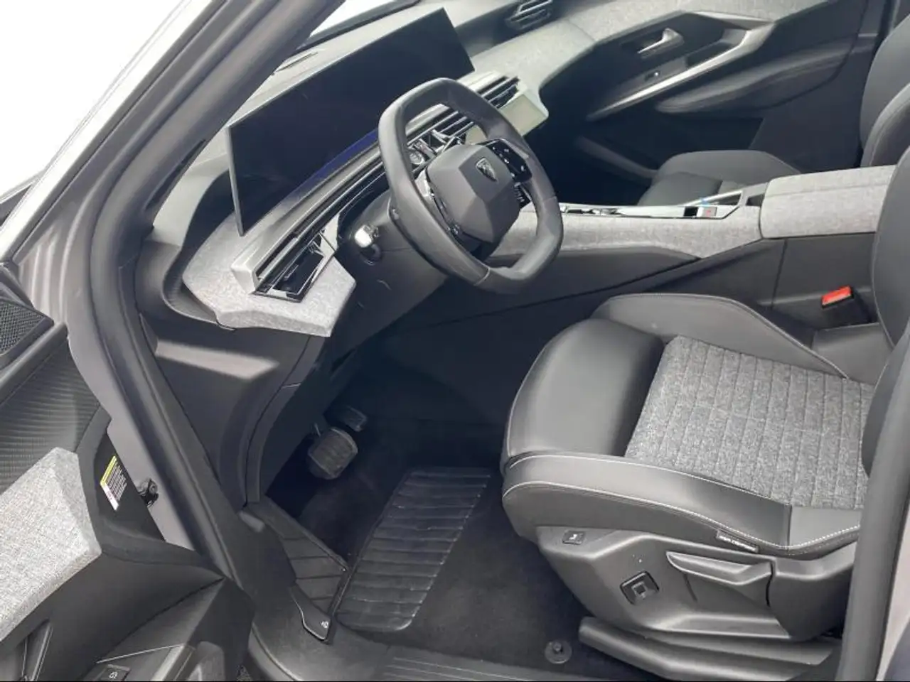 Peugeot 3008 8