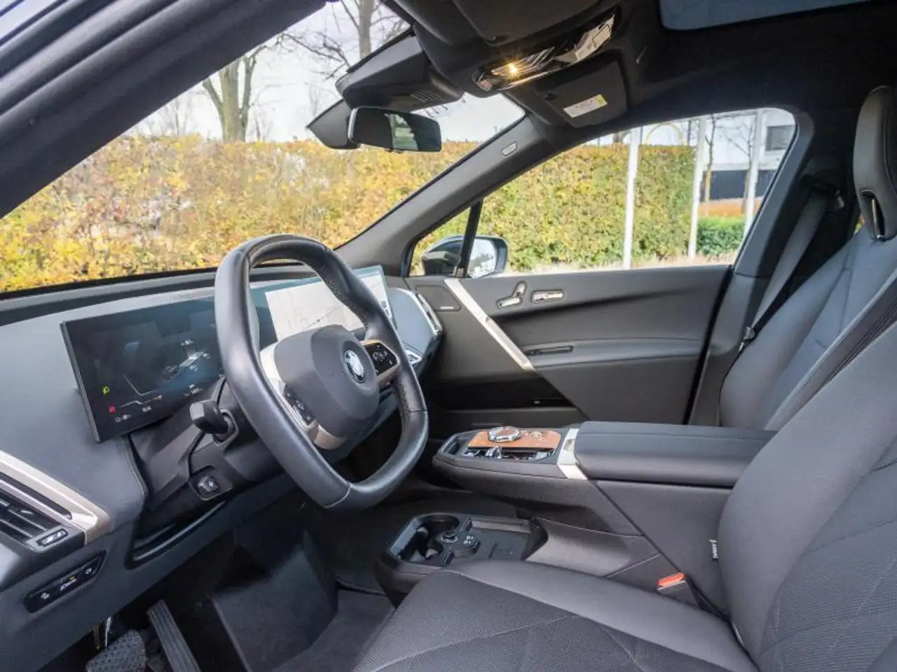 BMW iX 5