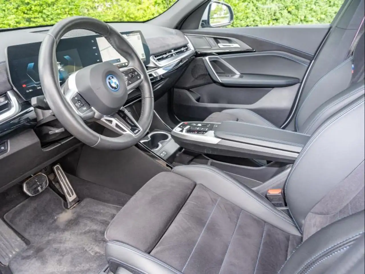 BMW iX2 6