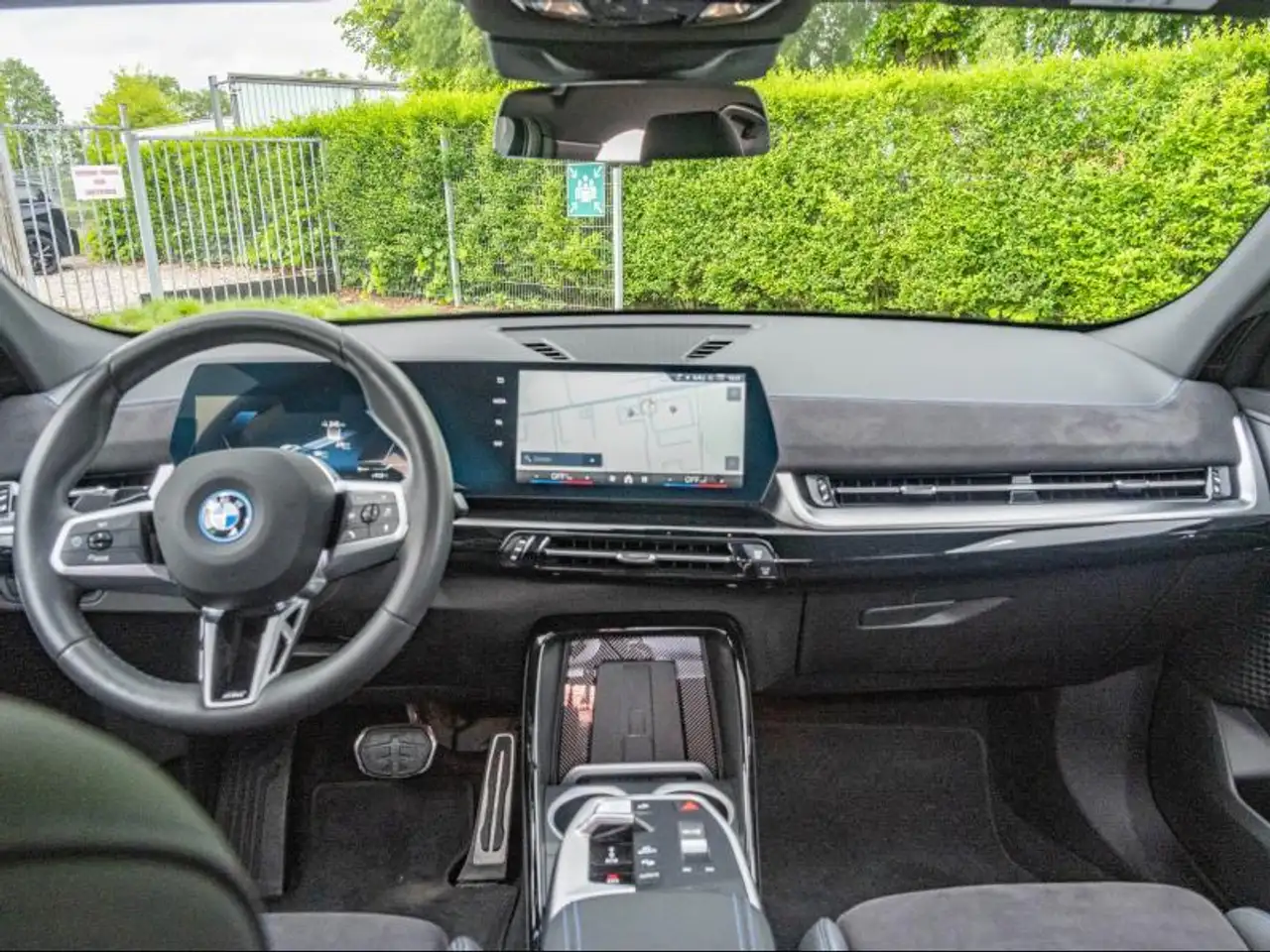 BMW iX2 7