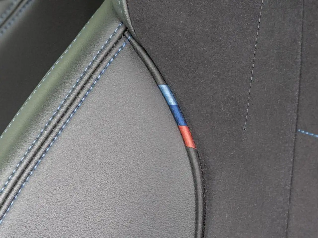 BMW iX2 11