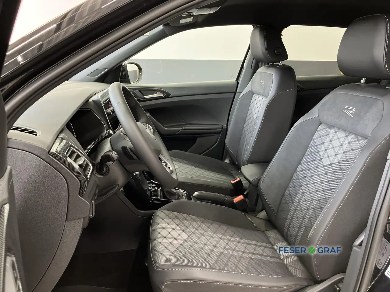 Volkswagen T-Cross 6