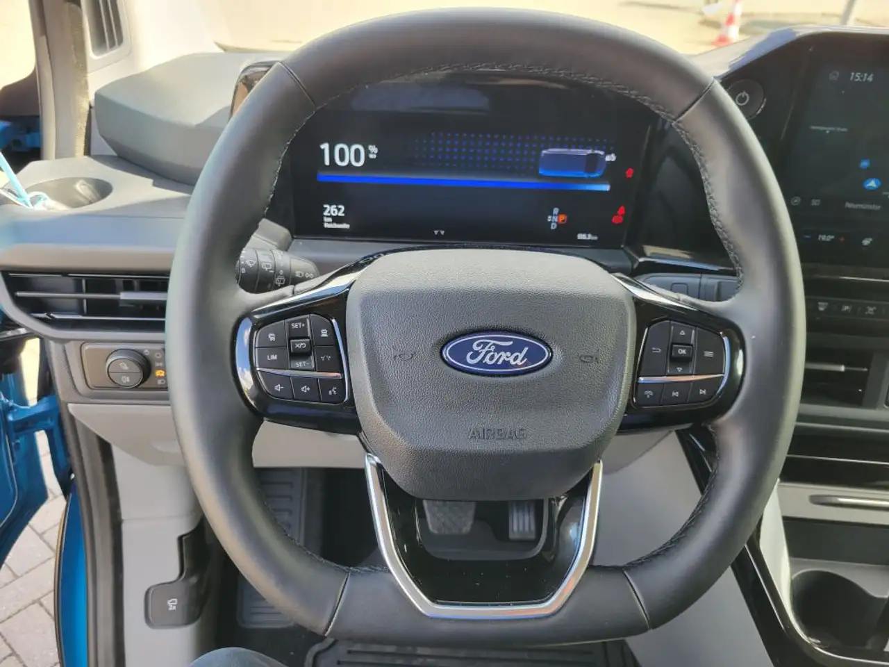 Ford Transit 9