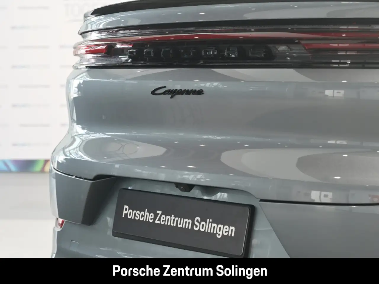 Porsche Cayenne 8
