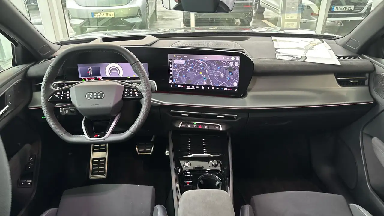 Audi Q3 10