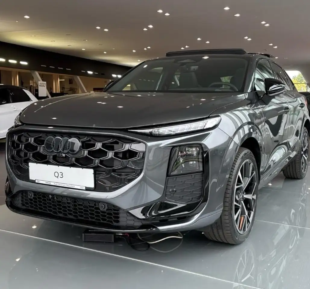 Audi Q3 15