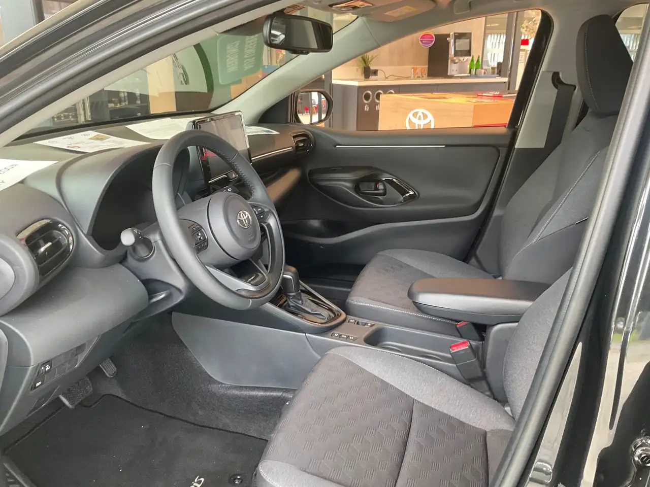 Toyota Yaris 5