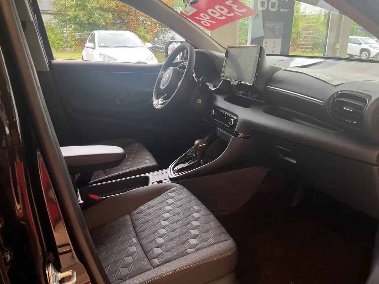 Toyota Yaris 9