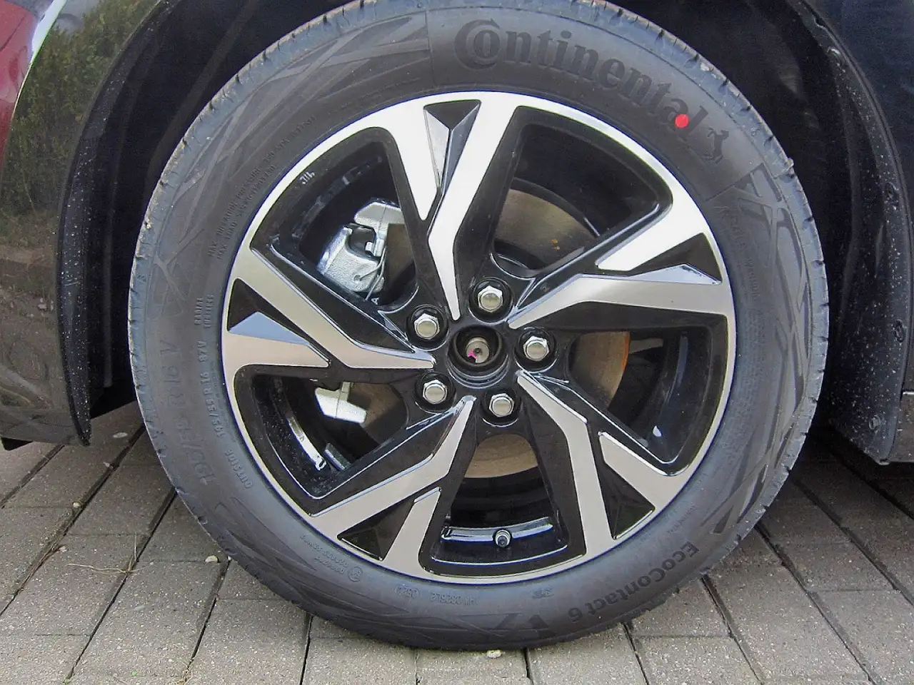 Toyota Yaris 16