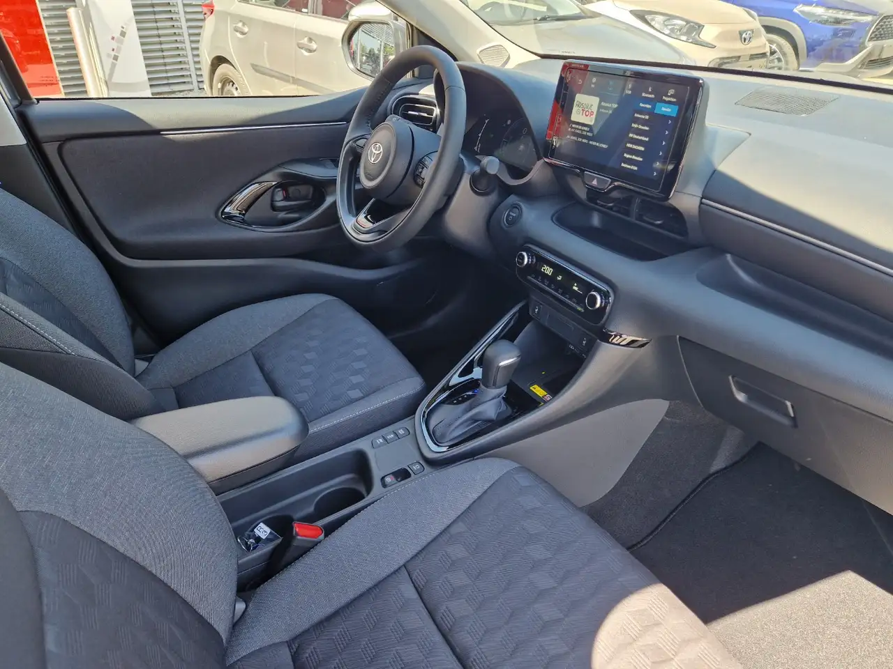 Toyota Yaris 10