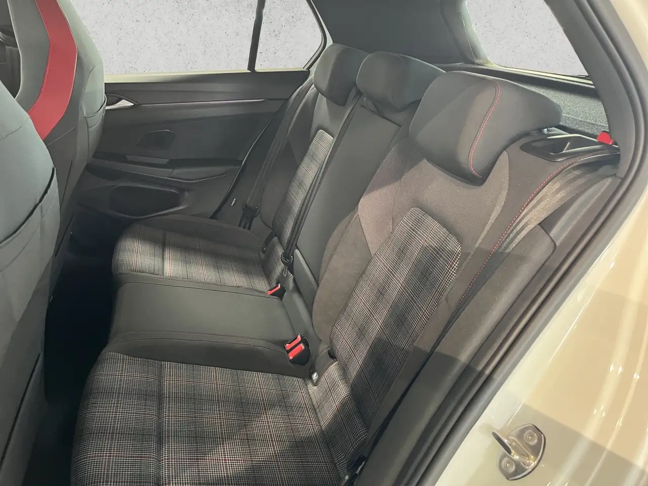 Volkswagen Golf VIII 10
