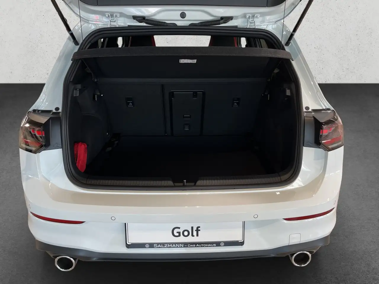 Volkswagen Golf VIII 11