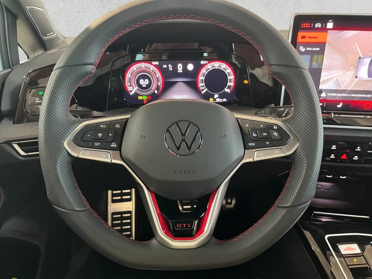Volkswagen Golf VIII 15