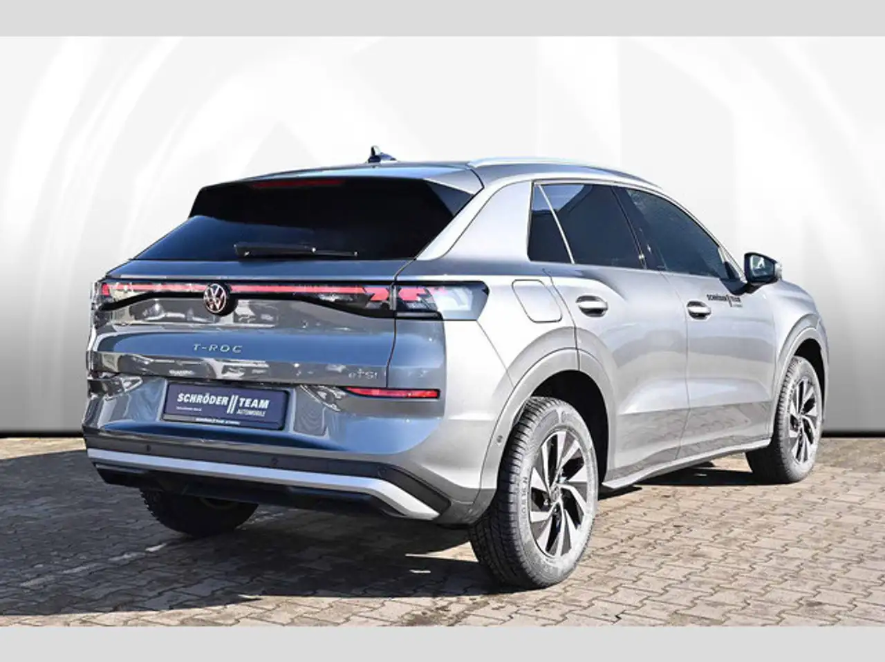 Volkswagen T-Roc 3