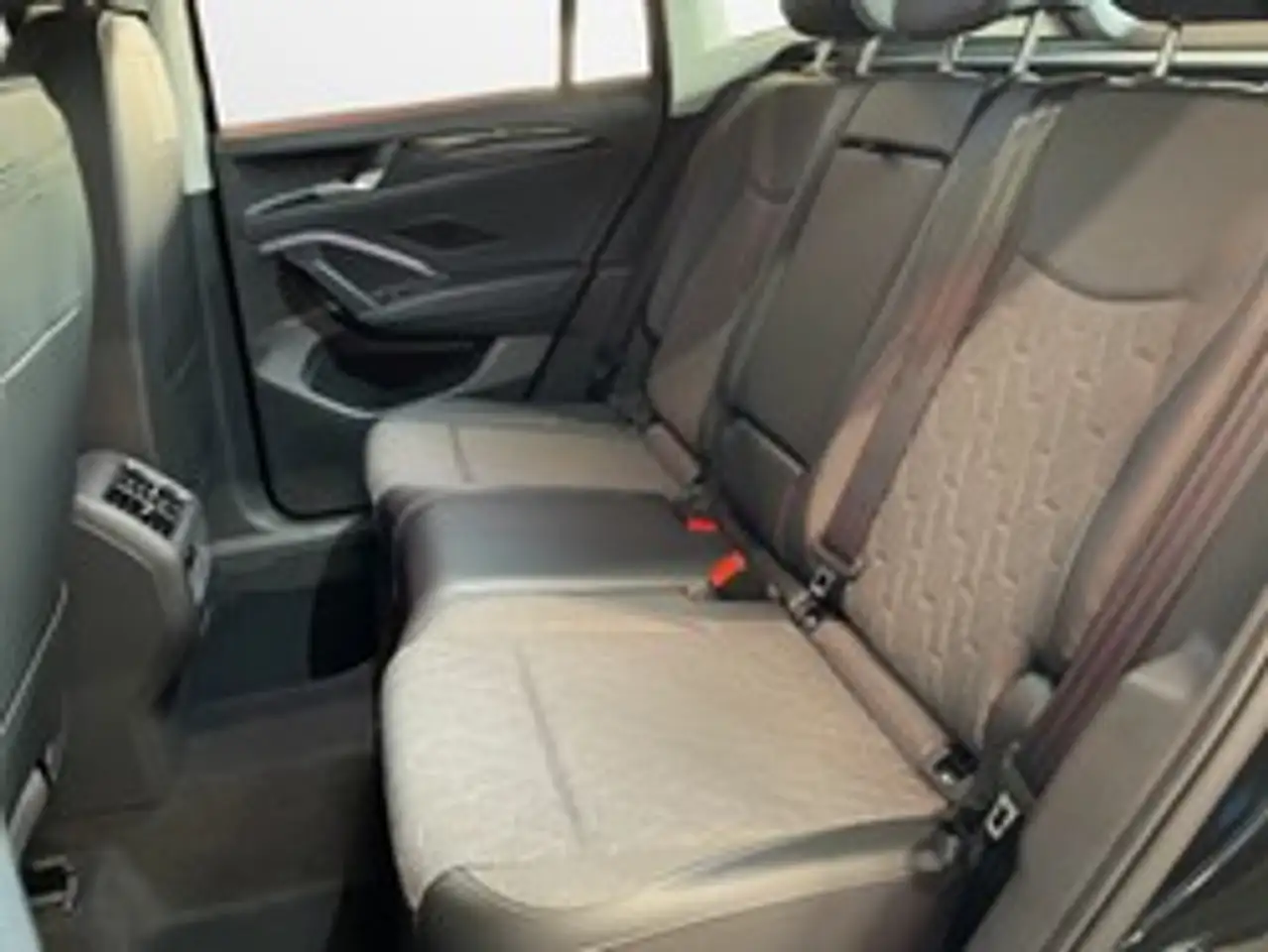 Volkswagen Tiguan 12