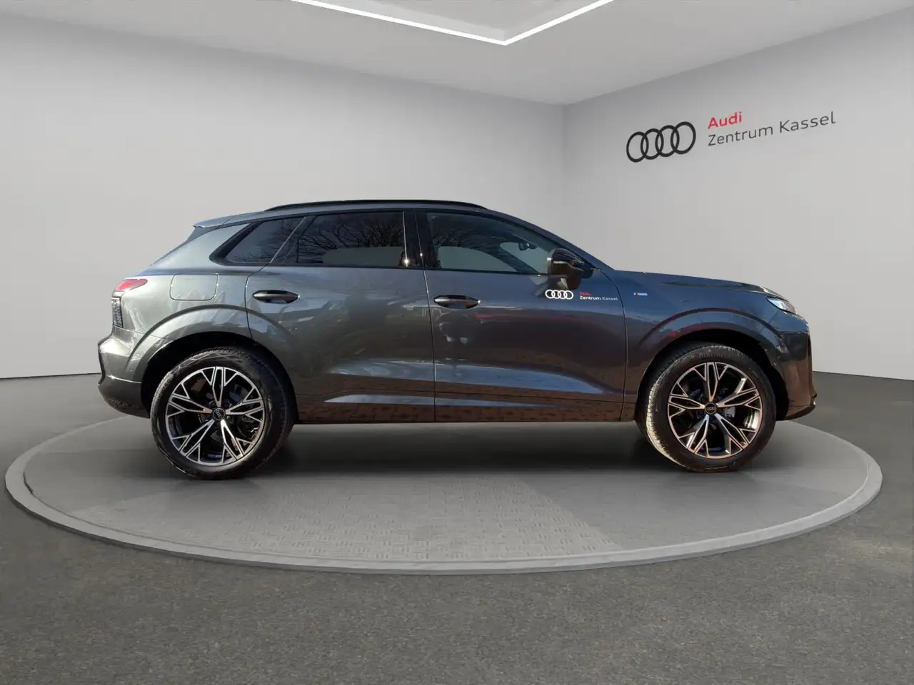 Audi Q3 6